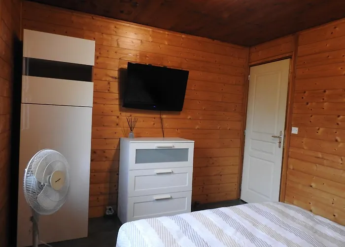 Feriehus La Maison Du Caminol *